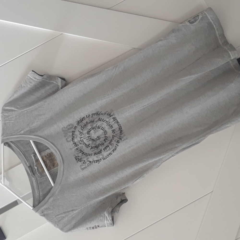NEW! BETTER RICH..AWESOME TEE..LARGE